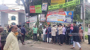 ঘূর্ণিঝড় ‘মিধিলি’ টাঙ্গাইলে কেড়ে নিল ব্যবসায়ীর প্রাণ