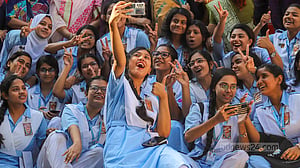 ধস নয়, উচ্চ মাধ্যমিকের ফলে ‘ভারসাম্য’ ফিরেছে
