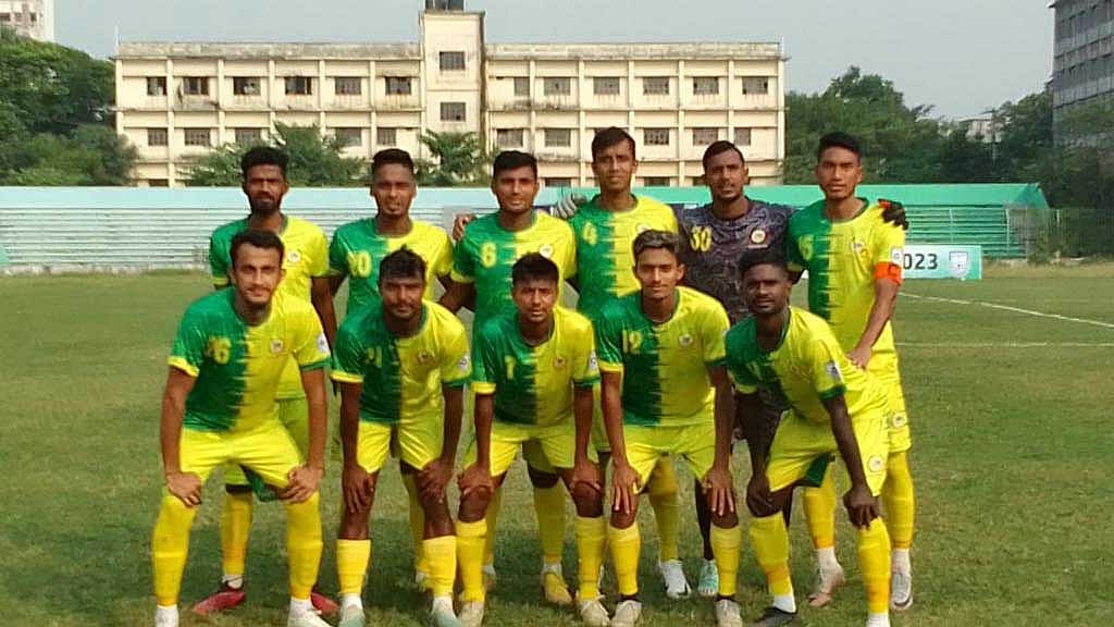 দারুণ জয়ে আশা বাঁচিয়ে রাখল রহমতগঞ্জ