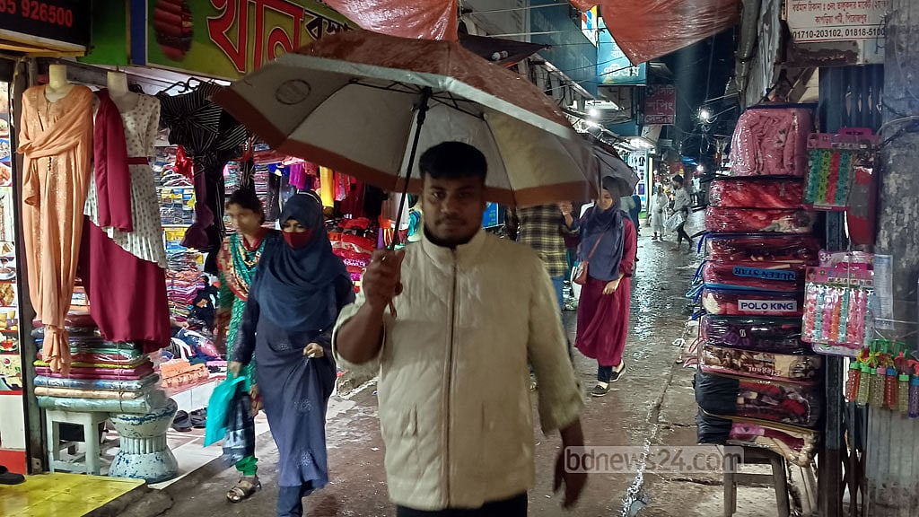 পিরোজপুরে হালকা বৃষ্টি, ‘মিধিলি’ মোকাবিলার প্রস্তুতি