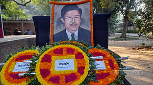 এমএন লারমাকে নিয়ে ‘রাজনৈতিক উপলব্ধির’ অভাব দেখছেন মেনন