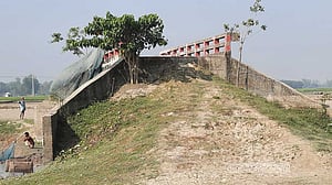কালভার্টের বয়স এক যুগ, সংযোগ সড়কের খবর নেই