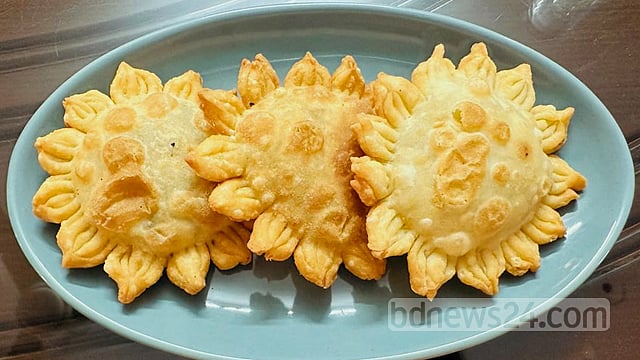 রেসিপি: সূর্যমুখী ঝাল পিঠা
