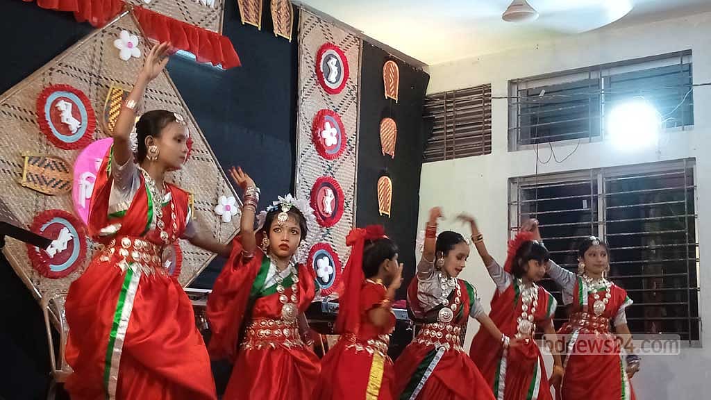 চট্টগ্রামে নবান্নের আয়োজনে শিশুর মেলা