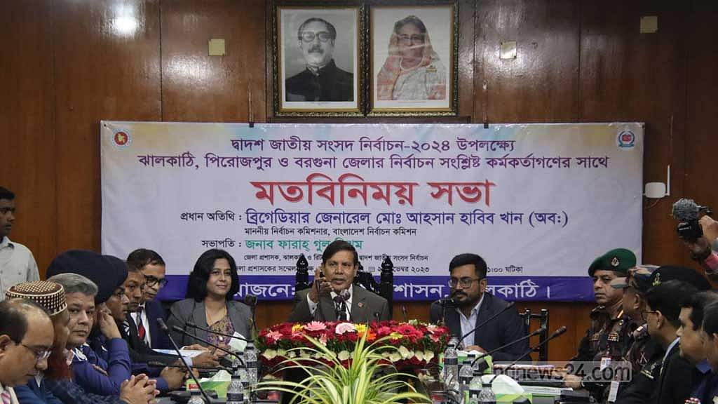 কেন্দ্রে আসতে ভোটারদের বাধা দিলেই শাস্তি: ইসি হাবিব