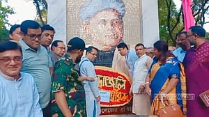 এমসি কলেজের প্রতিষ্ঠাতা গিরিশচন্দ্র রায়ের ম্যুরাল উদ্বোধন 