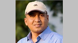 মুজিবনগর বিশ্ববিদ্যালয়ের প্রথম উপাচার্য রবিউল ইসলাম