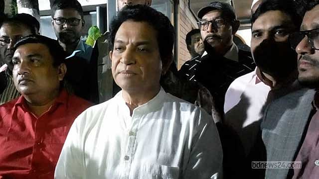 ফরিদপুরে স্বতন্ত্র লড়ার ঘোষণা এ কে আজাদের