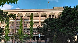 বরিশালে ধর্ষণের দায়ে বাবার যাবজ্জীবন