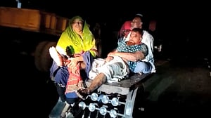 নাটোরে ‘ডিবি পরিচয়ে’ অপহরণের পরে আহত যুবদল নেতা উদ্ধার