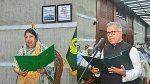 শপথ নিলেন পটুয়াখালীর এমপি আফজাল হোসেন