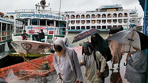 ২০ ঘণ্টা পর লঞ্চ চলাচল শুরু