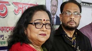 ঢাকার ২০ আসনে মনোনয়নপত্র নিলেন ৮০ জন, দুটিতে সস্ত্রীক জিএম কাদের