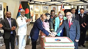 লন্ডনে বাংলাদেশের সশস্ত্র দিবস পালন