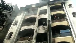 ভারতের হায়দ্রাবাদে ভবনে আগুন লেগে ৯ মৃত্যু