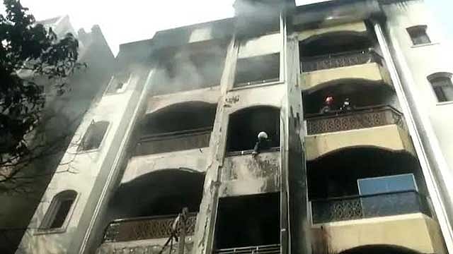 ভারতের হায়দ্রাবাদে ভবনে আগুন লেগে ৯ মৃত্যু