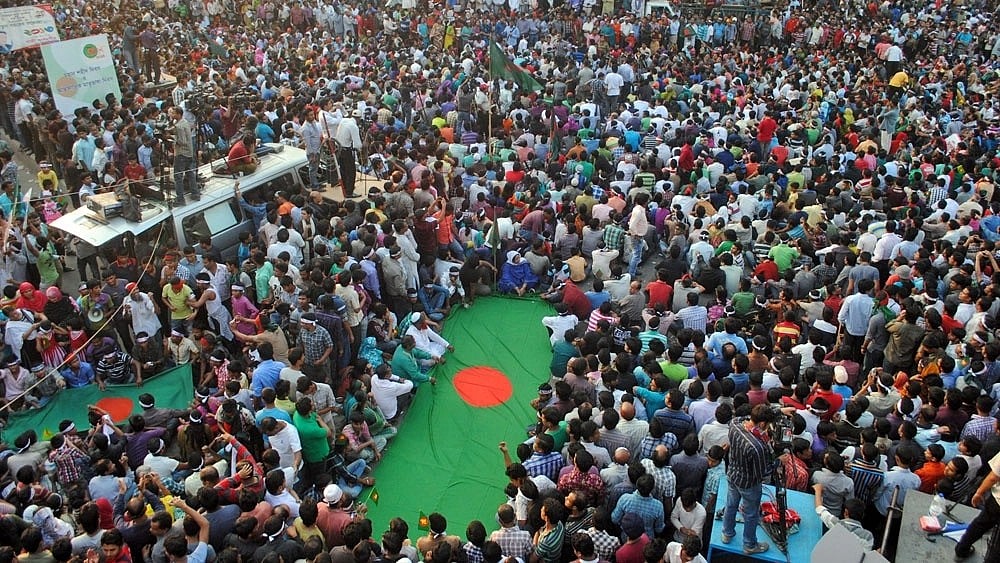 রাজনীতি থেকে রাজনীতিটাই নাই হয়ে গেছে