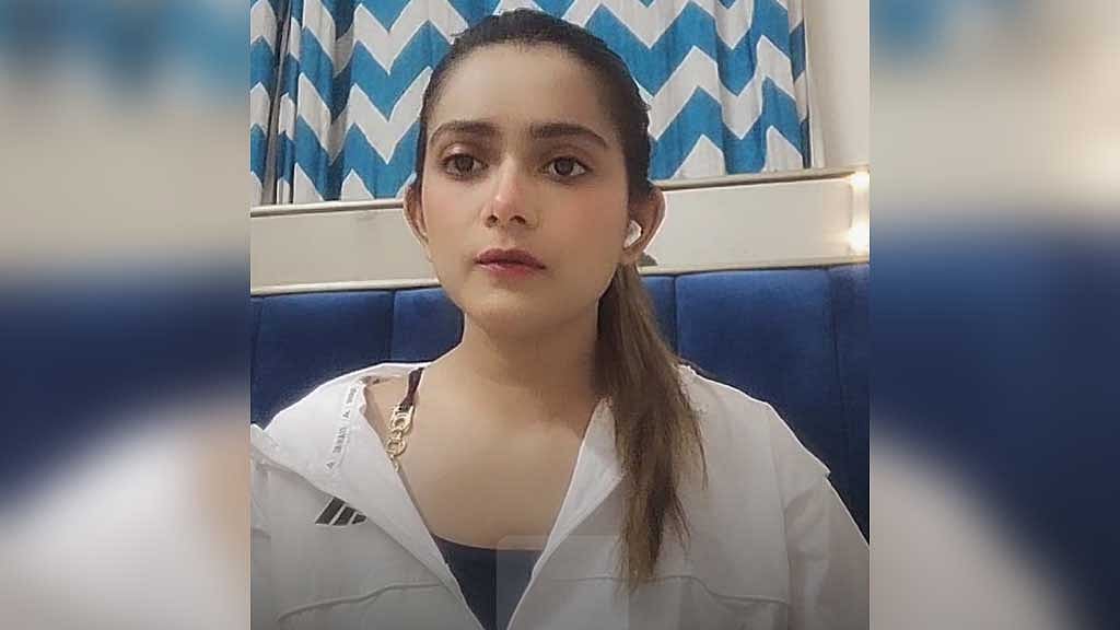 লাইভে এসে তিশা বললেন, ‘আমি কেন আত্মহত্যা করব?’
