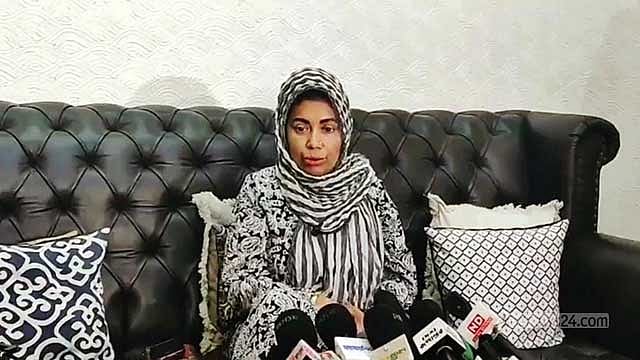 ককটেল নিক্ষেপে সরকারের ‘হেলমেট বাহিনী’, অভিযোগ আফরোজার