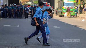 তপ্ত রাজনীতির আঁচ শিক্ষার গায়েও