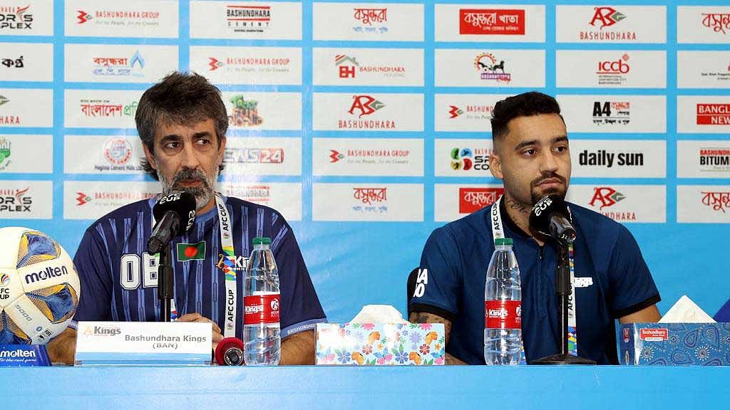 ঘরের মাঠে মোহন বাগানকে হারাতে চায় বসুন্ধরা কিংস