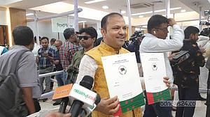 দুই আসনে নৌকার মনোনয়ন ফরম নিয়েছেন অভিনেতা সিদ্দিক