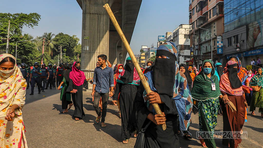 পোশাক শিল্প অন্য দেশের হাতে তুলে দেওয়ার চক্রান্তে সরকার: রিজভী