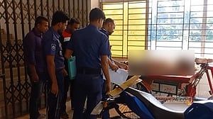 মাদারীপুরে চোর সন্দেহে যুবককে পিটিয়ে হত্যা