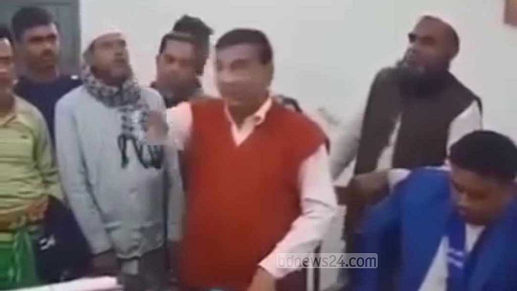 ‘৯ হাজার ভোট পিটাইয়া দিব’, আওয়ামী লীগ নেতার ভিডিও