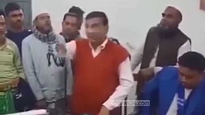 ‘৯ হাজার ভোট পিটাইয়া দিব’, আওয়ামী লীগ নেতার ভিডিও