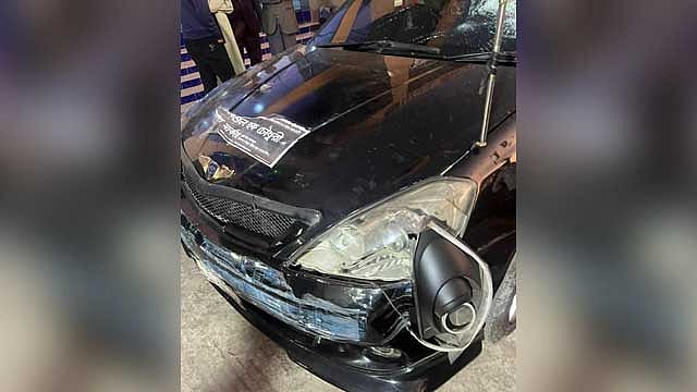 পটিয়ায় স্বতন্ত্র প্রার্থী শামসুলের প্রচারে হামলা, আহত ৪