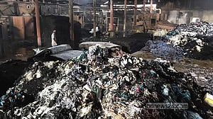 চট্টগ্রামে আগুনে পুড়ল ম্যাট্রেস কারখানা