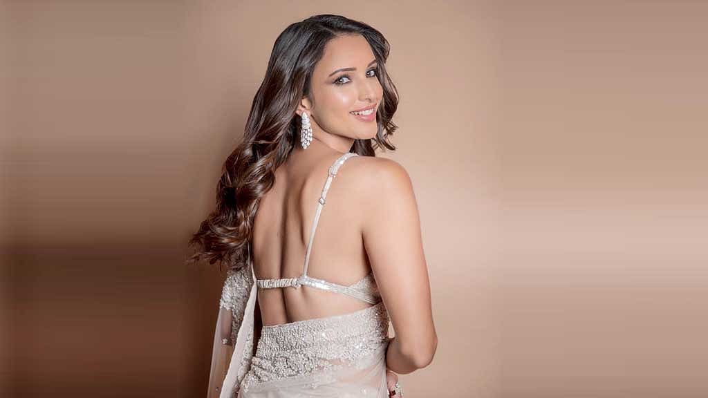 ‘অ্যানিমাল জোয়ারে’ ভাসছেন তৃপ্তি