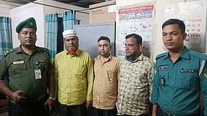সরকারি ওষুধ চুরির অভিযোগে চমেকের ৩ কর্মচারী গ্রেপ্তার