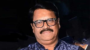 বরিশাল-৬: নৌকার সমর্থককে হুমকি, পৌর মেয়রকে শোকজ