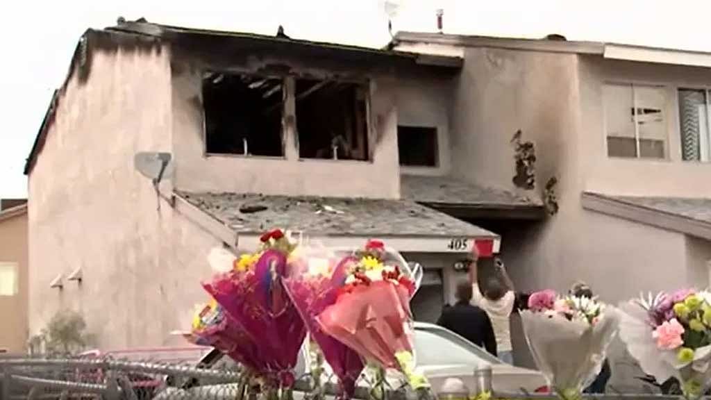 বাবা বড়দিনের শপিংয়ে, অ্যারিজোনার বাড়িতে পুড়ে মরলো ৪ সন্তান