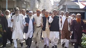 নৌকা হারানো পঙ্কজ আওয়ামী লীগ নেতাদের নিয়ে প্রচারে