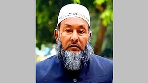 ‘লিফলেটের সঙ্গে টাকাও’: কুষ্টিয়ায় স্বতন্ত্র প্রার্থীকে শোকজ
