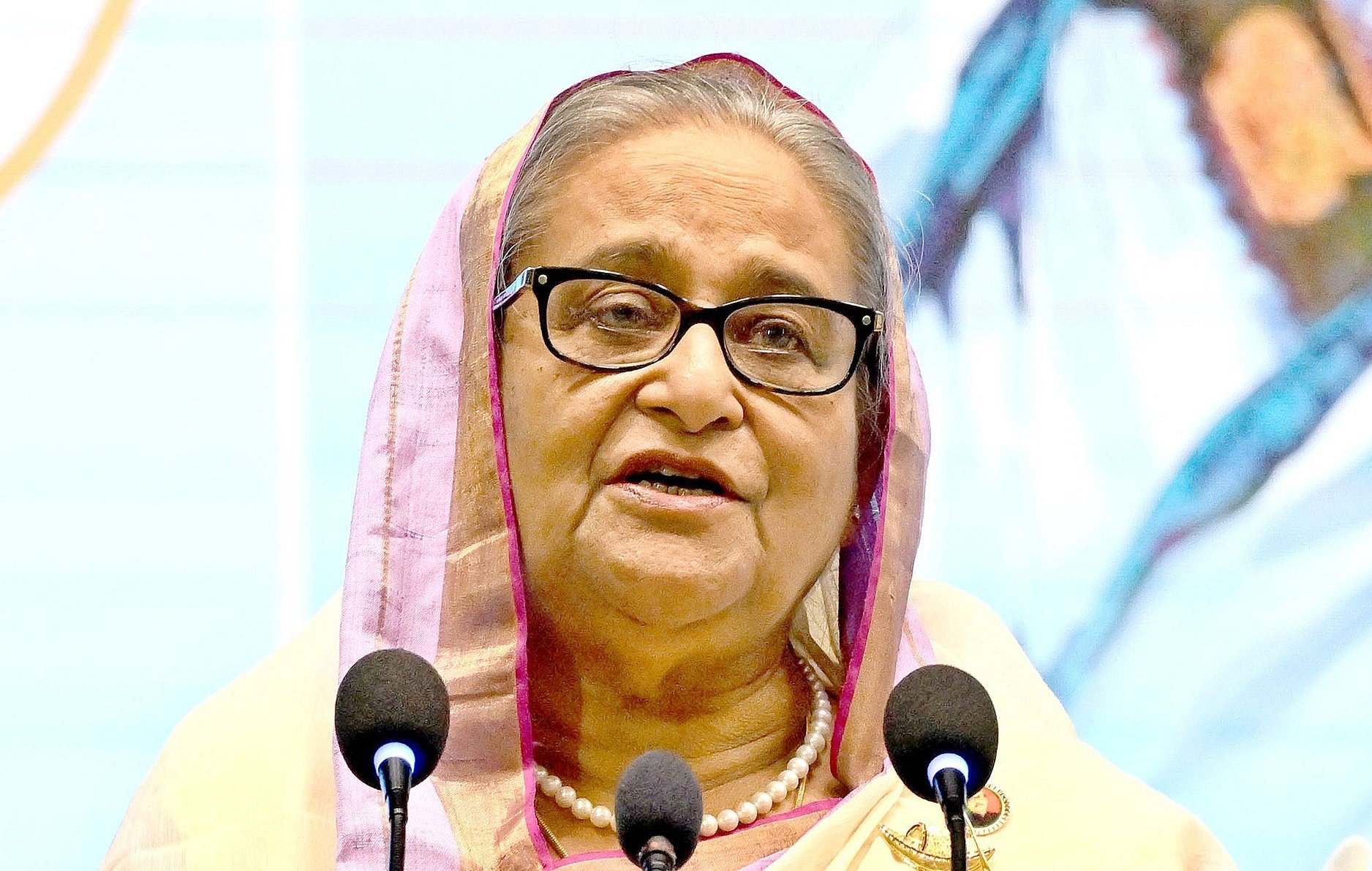 নারী প্রধান বিচারপতি না থাকায় প্রধানমন্ত্রীর আফসোস