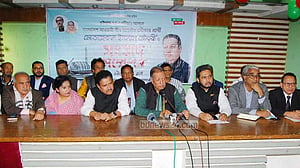স্বতন্ত্র প্রার্থীর প্রচারে হামলা মানুষের ক্ষোভের বহিঃপ্রকাশ: মোতাহেরুল