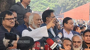 বানরের পিঠে ভাগাভাগি হবে ৭ জানুয়ারি: মঈন খান