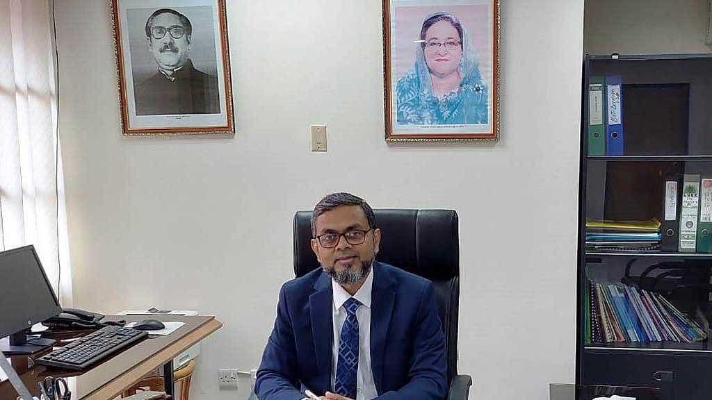 ইস্ট ওয়েস্ট বিশ্ববিদ্যালয়ের নতুন উপ-উপাচার্য অধ্যাপক আশিক