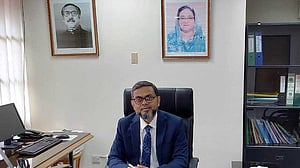 ইস্ট ওয়েস্ট বিশ্ববিদ্যালয়ের নতুন উপ-উপাচার্য অধ্যাপক আশিক