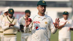 পার্থ টেস্ট থেকে ছিটকে গেলেন আবরার
