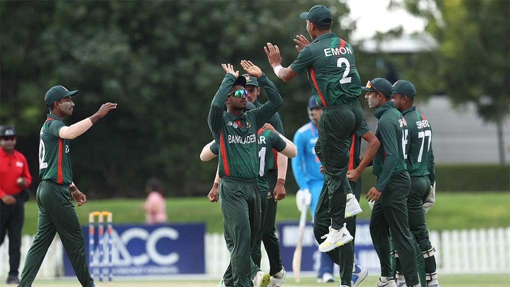 ভারতকে হারিয়ে ফাইনালে বাংলাদেশের যুবারা