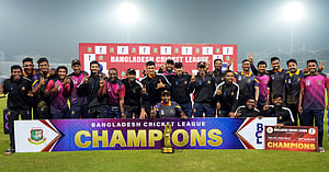 শাহাদাতের সেঞ্চুরি ছাপিয়ে প্রিতম-আকবরের ব্যাটে চ্যাম্পিয়ন উত্তরাঞ্চল