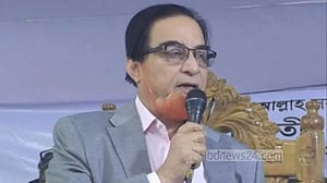 সাংবাদিককে মারধর: এমপি বাহারকে তৃতীয়বারের মত শোকজ
