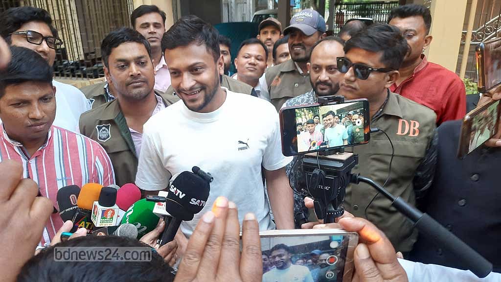 নির্বাচনি আইনের প্রতি আমি শ্রদ্ধাশীল: অনুসন্ধান কমিটিকে সাকিব
