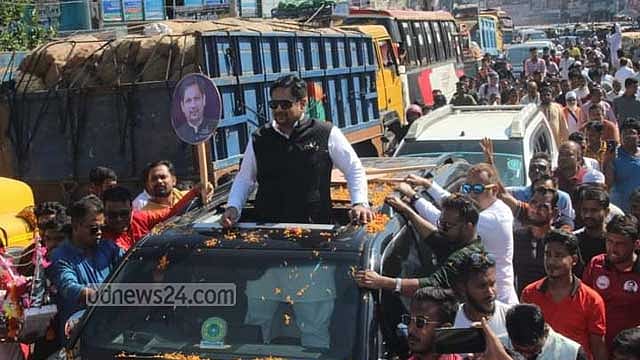 আচরণবিধি লঙ্ঘন: কুমিল্লায় নৌকা প্রার্থীকে তলব