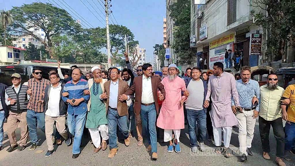 নৌকার শামীম হকের প্রার্থিতা ফেরায় নেতাকর্মীদের আনন্দ মিছিল